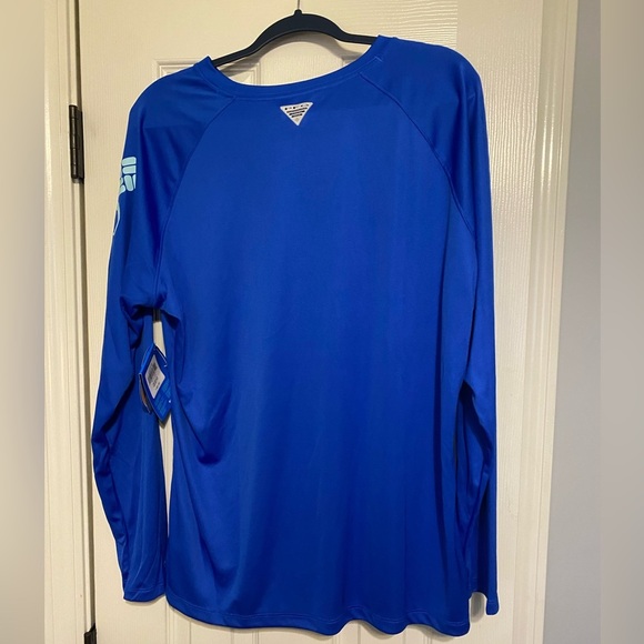 Columbia Women's - Active Dri-Fit Blue Long Sleeve Shirt - Picture 2 of 4